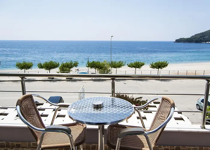 Dhima Hotel